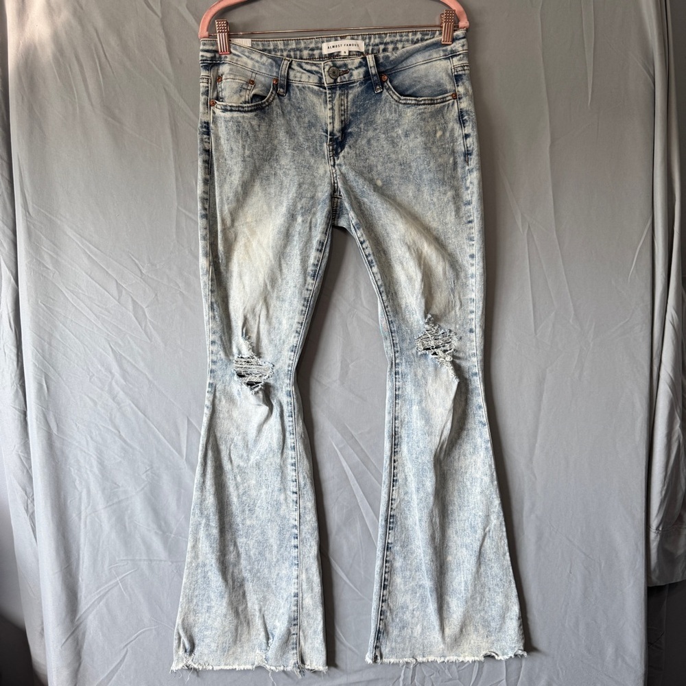 Almost Famous Womens 9 Flare Distressed Jeans Blue Hippie Boho 70s Festival Edgy